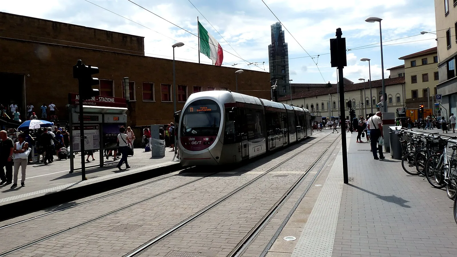 Placeholder cover for Florence by bus, tram, or walking: what actually makes sense for most visitors?
