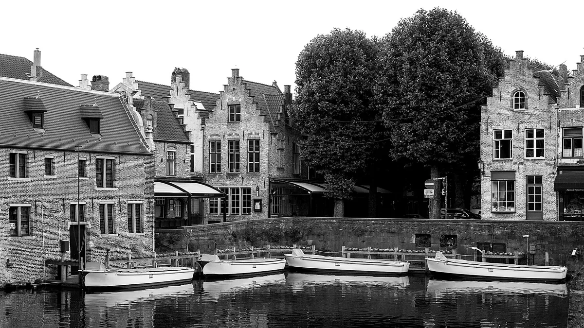 Placeholder cover for How many days do you need for Bruges?