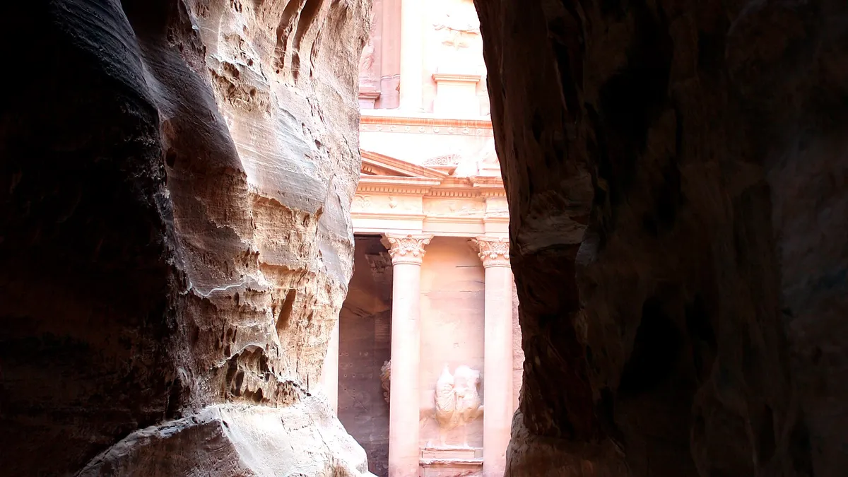 Placeholder cover for What to wear to Petra: walking shoes, sun, and practical trail advice