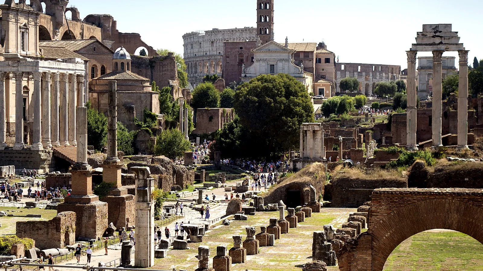 Placeholder cover for What to wear to the Roman Forum: sun, uneven ground, and what helps most