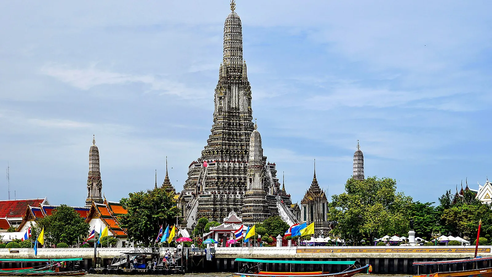 Placeholder cover for Best Grand Palace Bangkok itinerary: Grand Palace, Wat Pho, and Wat Arun in one day